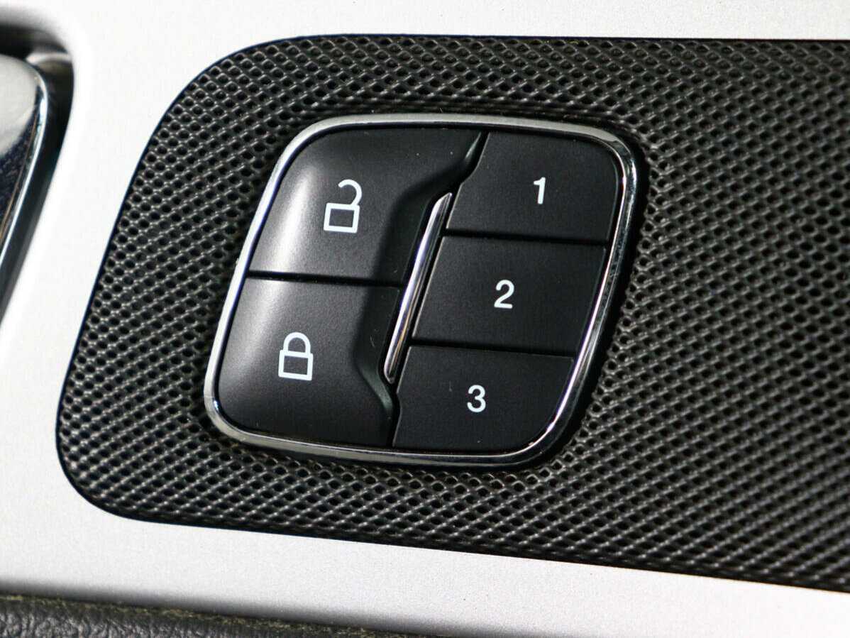 Ford Explorer б/у, 2012, Автоматическая. Фото: #17