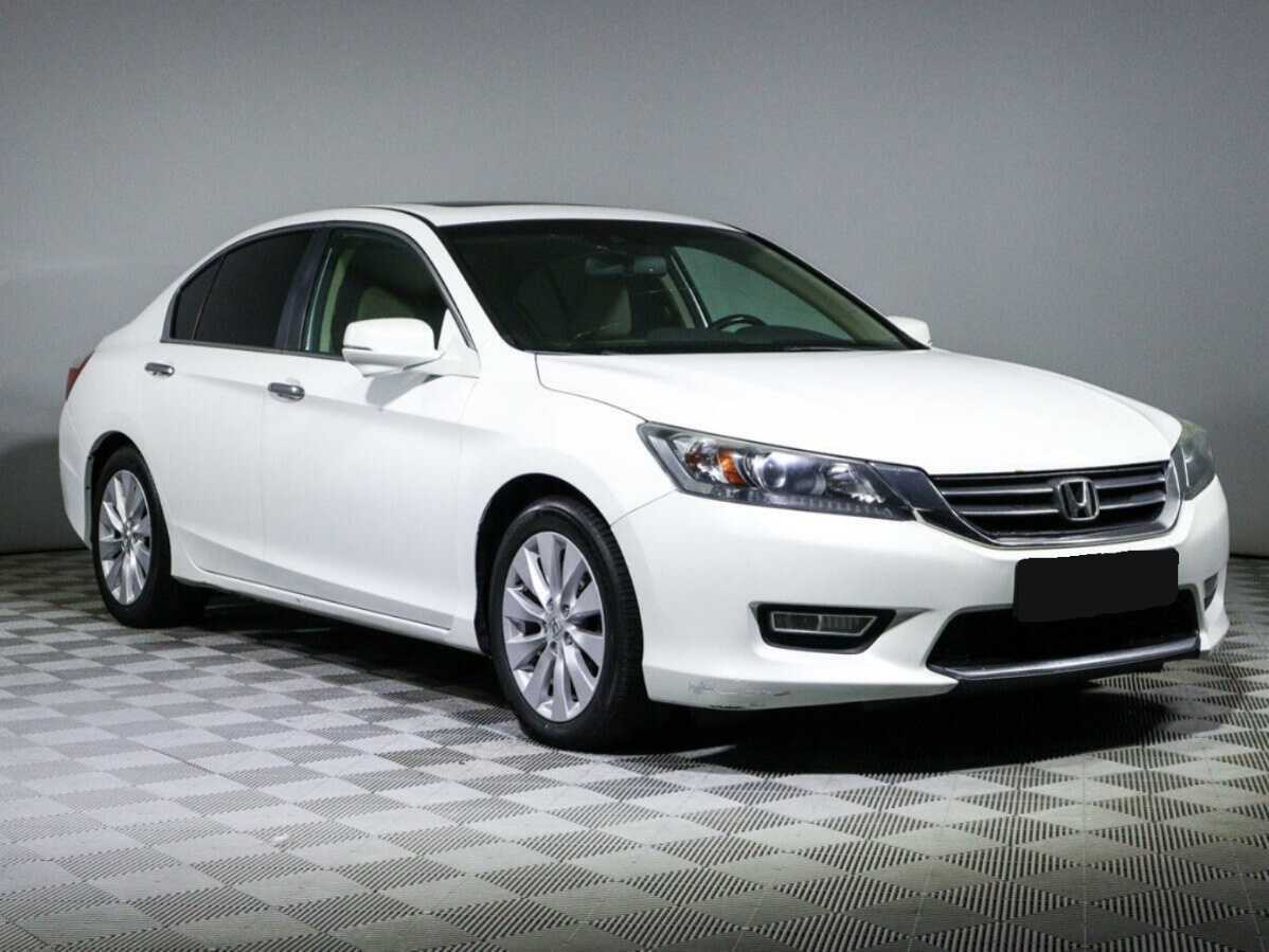 Honda Accord б/у, 2012, Автоматическая. Фото: #2