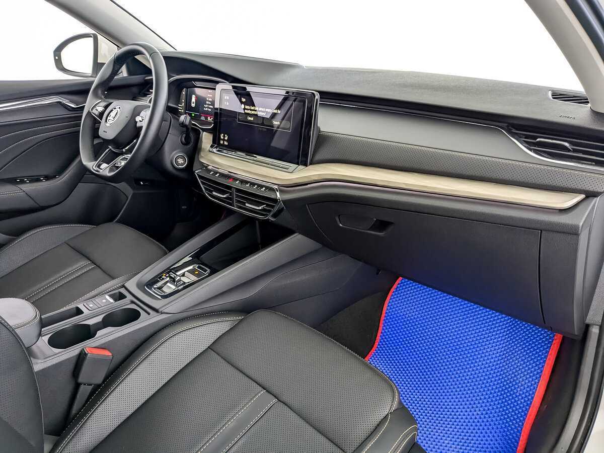 Skoda Octavia б/у, 2023, Роботизированная. Фото: #8