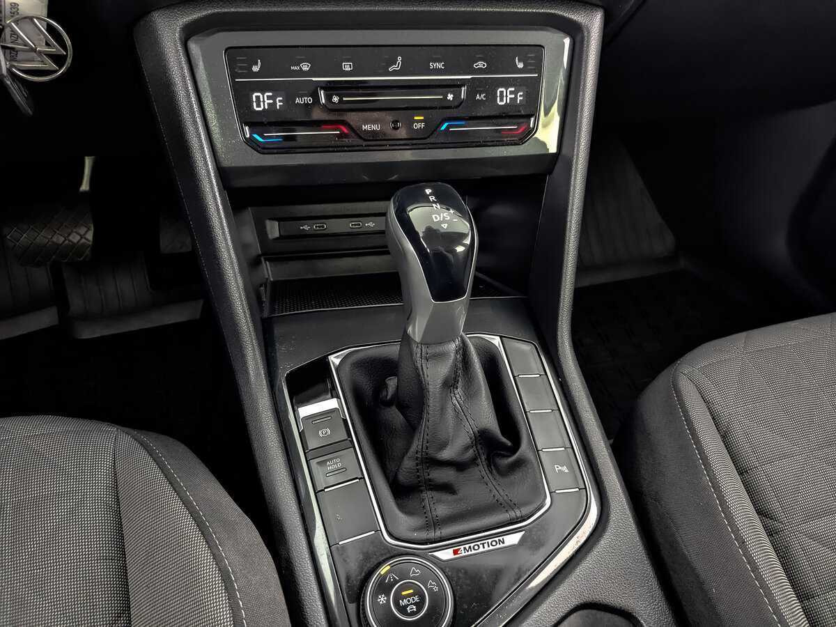 Volkswagen Tiguan б/у, 2021, Роботизированная. Фото: #21