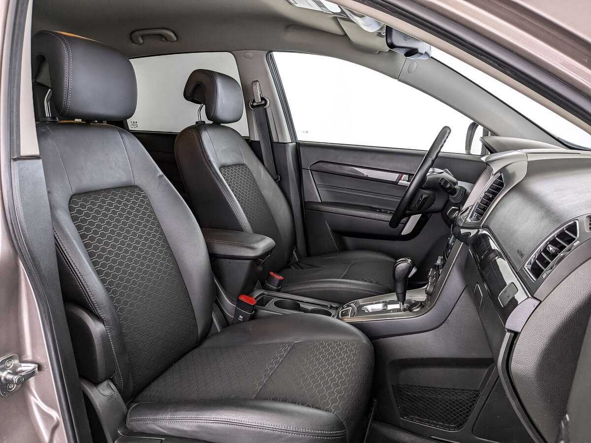 Chevrolet Captiva б/у, 2015, Автоматическая. Фото: #19