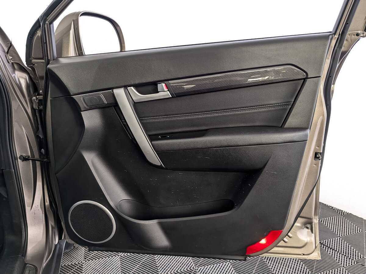 Chevrolet Captiva б/у, 2015, Автоматическая. Фото: #20