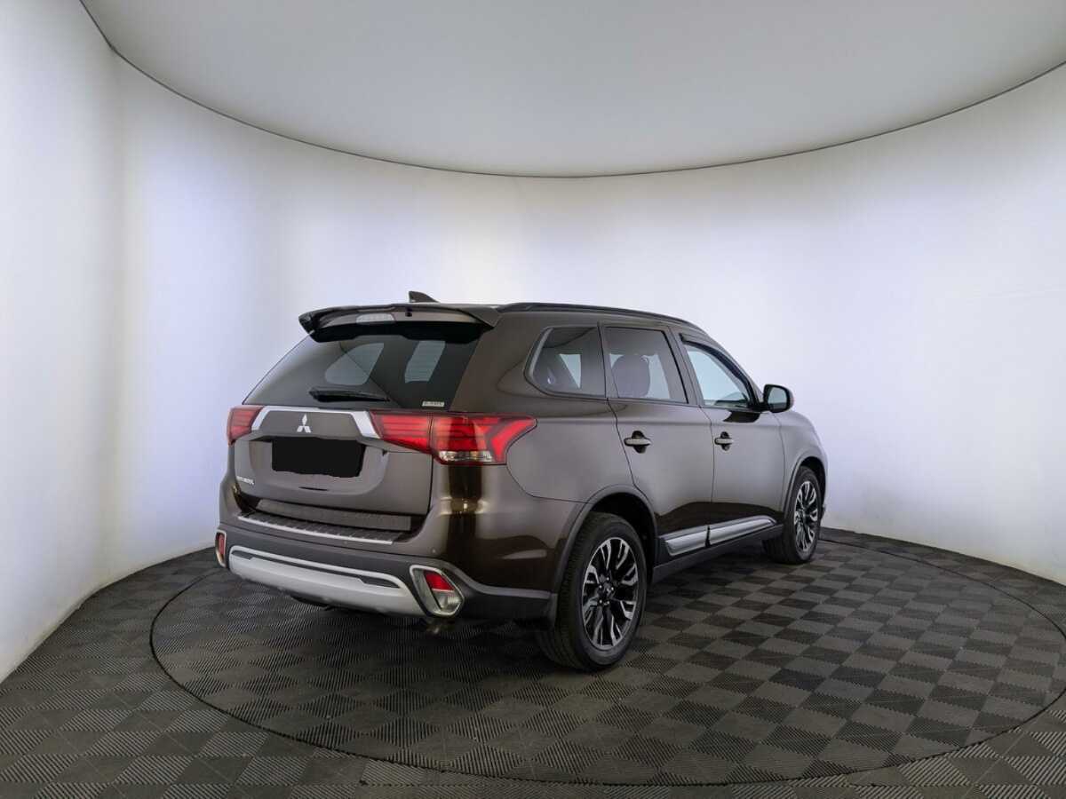 Mitsubishi Outlander б/у, 2022, Вариатор. Фото: #4