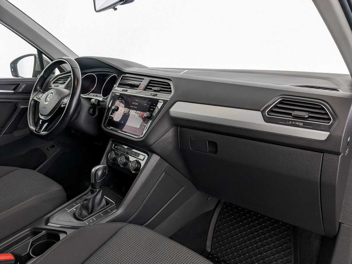 Volkswagen Tiguan б/у, 2020, Роботизированная. Фото: #8