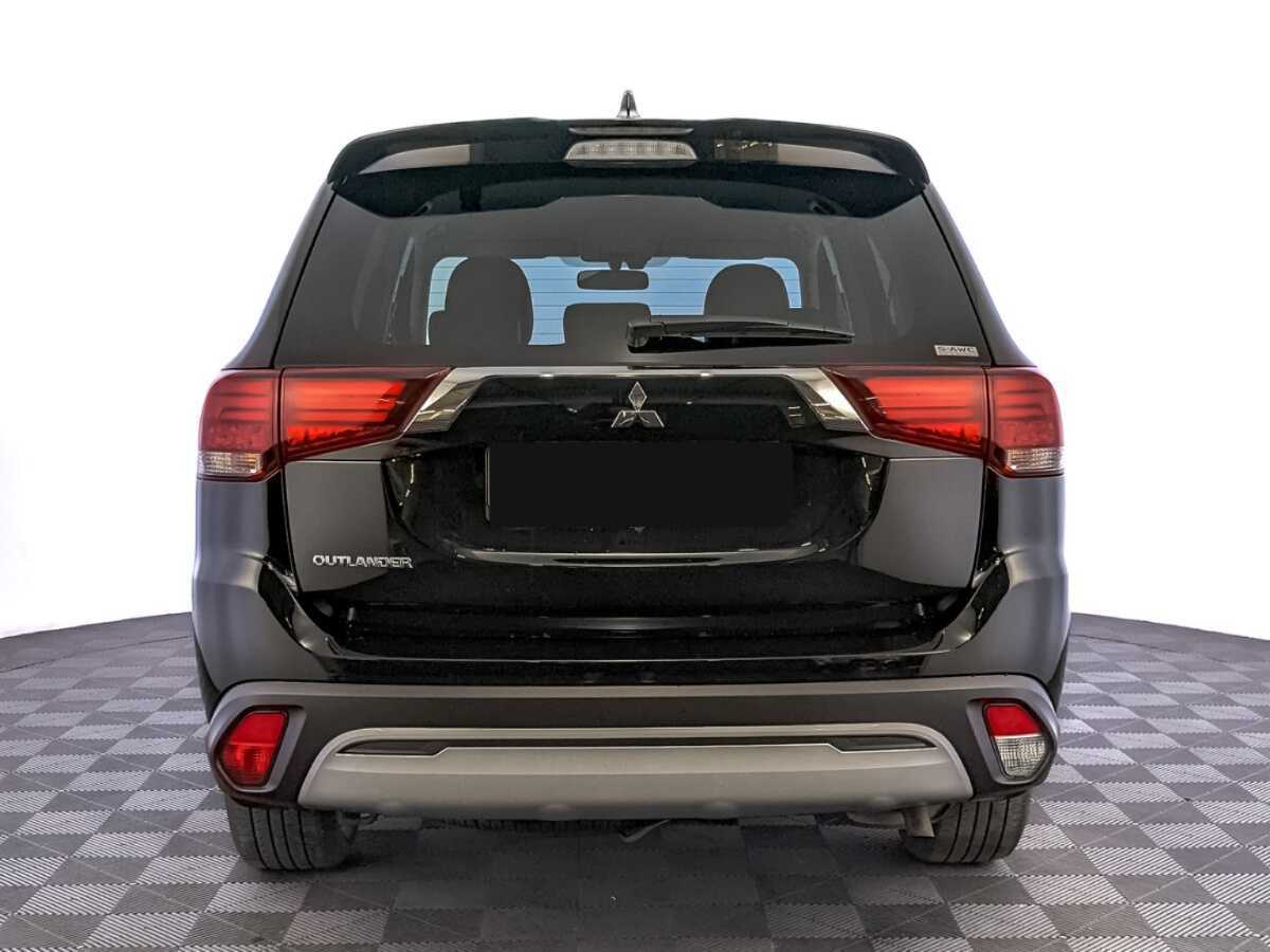 Mitsubishi Outlander б/у, 2022, Вариатор. Фото: #5