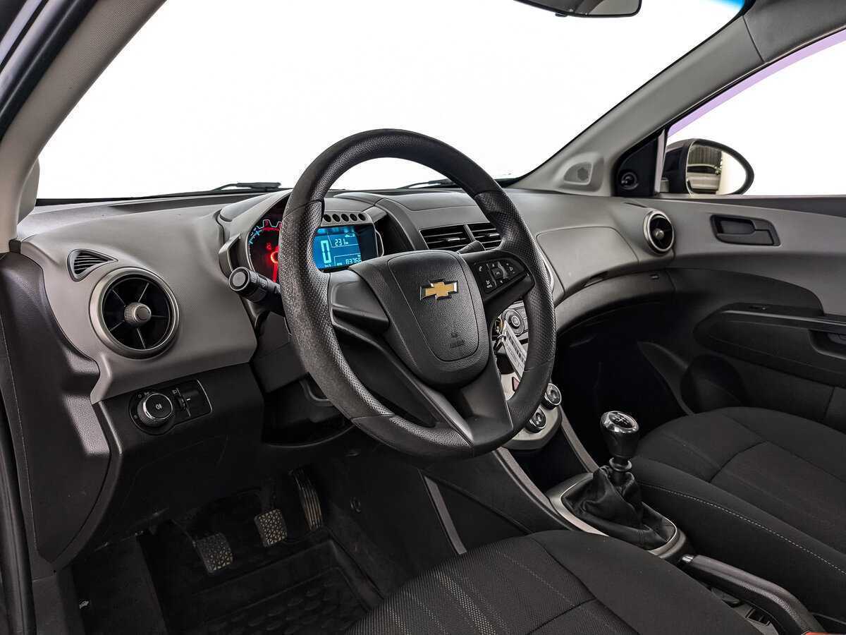 Chevrolet Aveo б/у, 2014, Механическая. Фото: #13