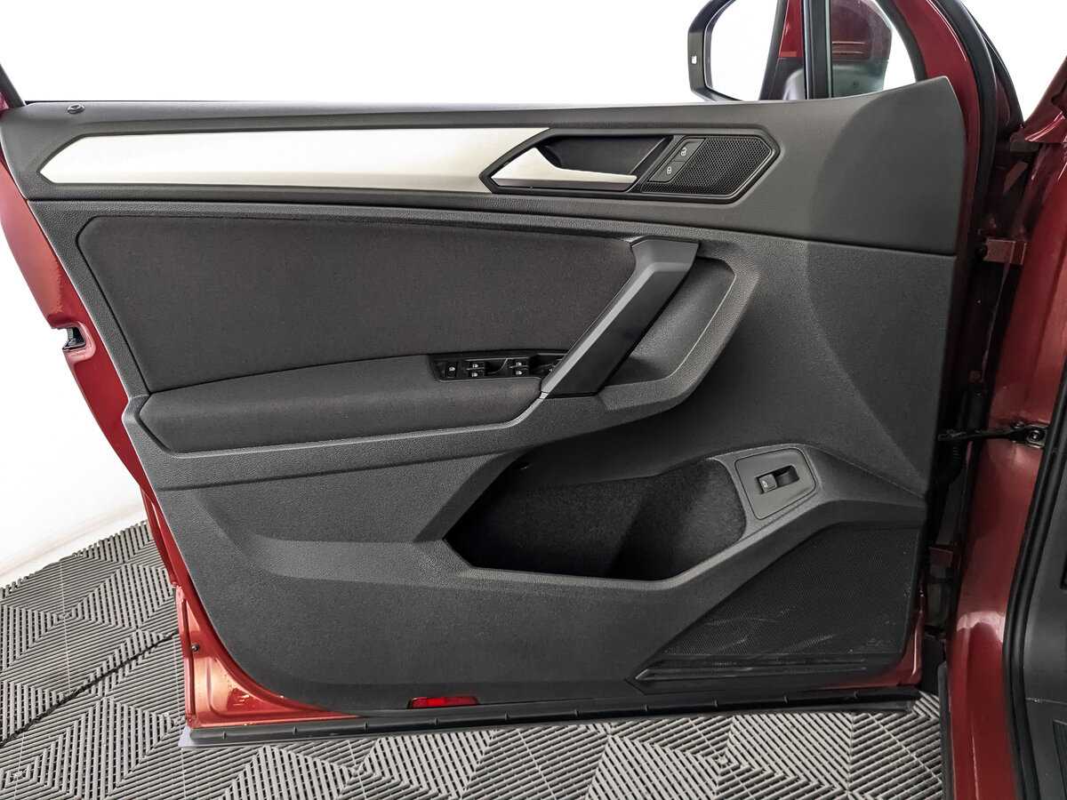 Volkswagen Tiguan б/у, 2020, Роботизированная. Фото: #14