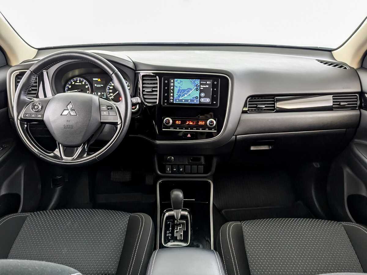 Mitsubishi Outlander б/у, 2021, Вариатор. Фото: #11