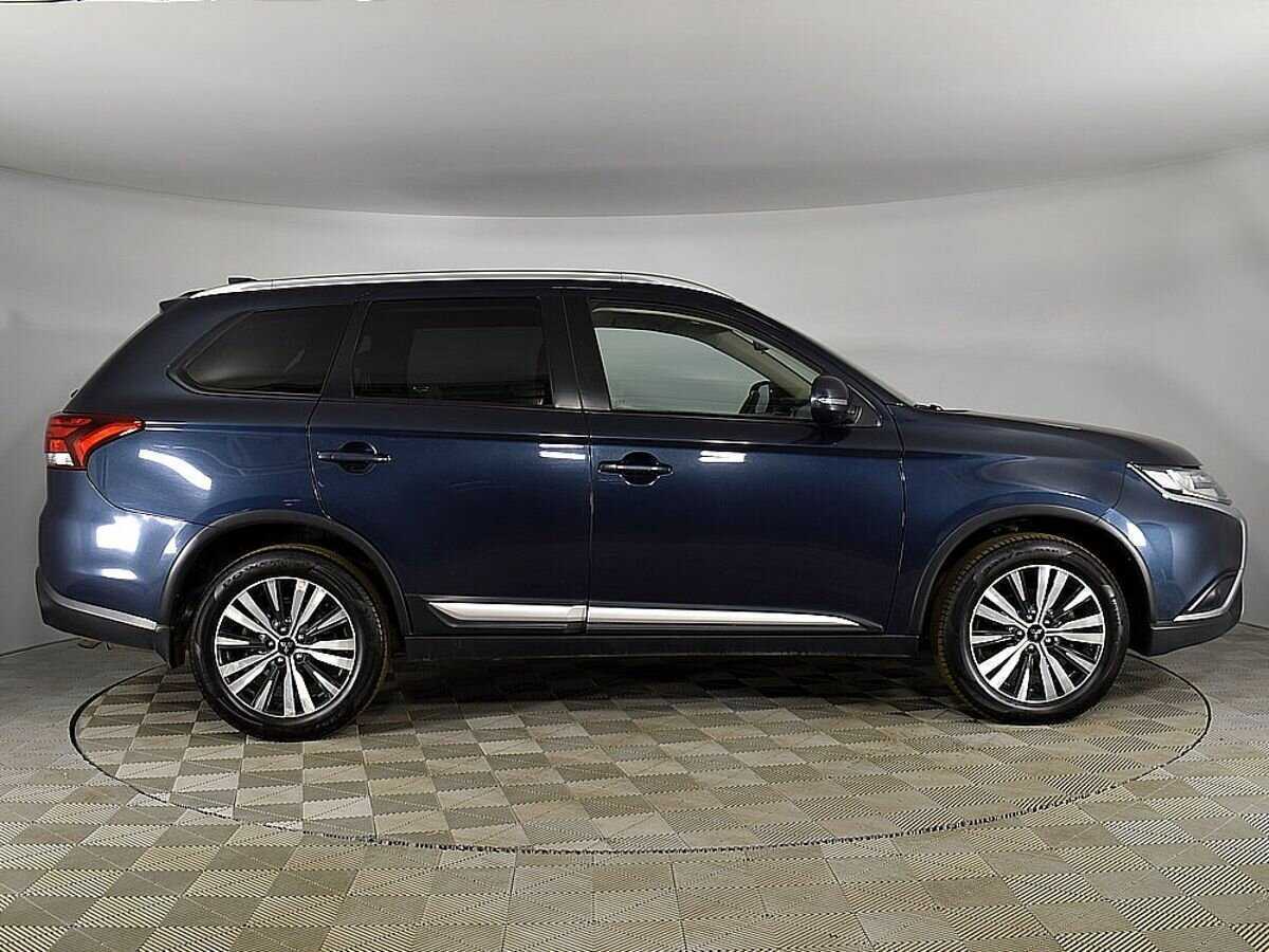 Mitsubishi Outlander б/у, 2018, Вариатор. Фото: #4