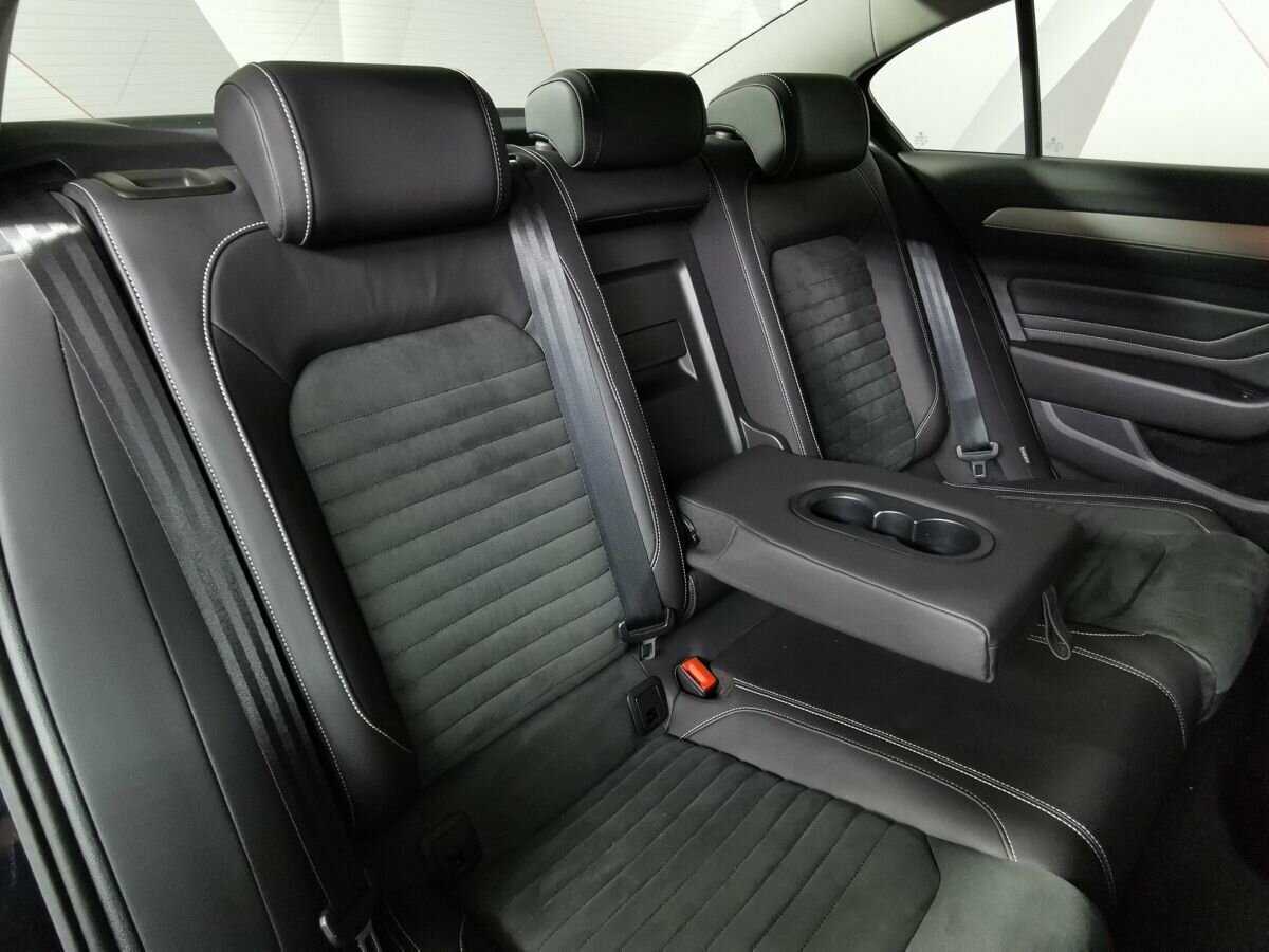 Volkswagen Passat б/у, 2021, Роботизированная. Фото: #11