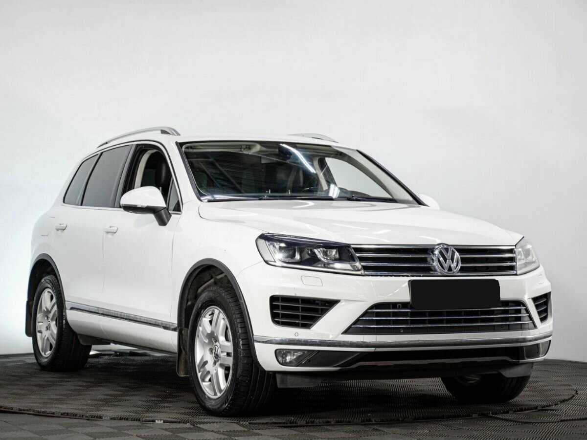 Volkswagen Touareg б/у, 2015, Автоматическая. Фото: #2