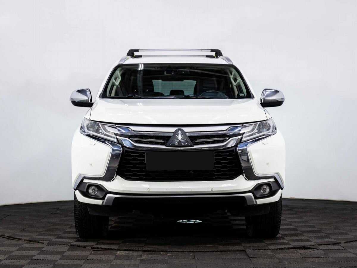 Mitsubishi Pajero Sport б/у, 2017, Автоматическая. Фото: #1