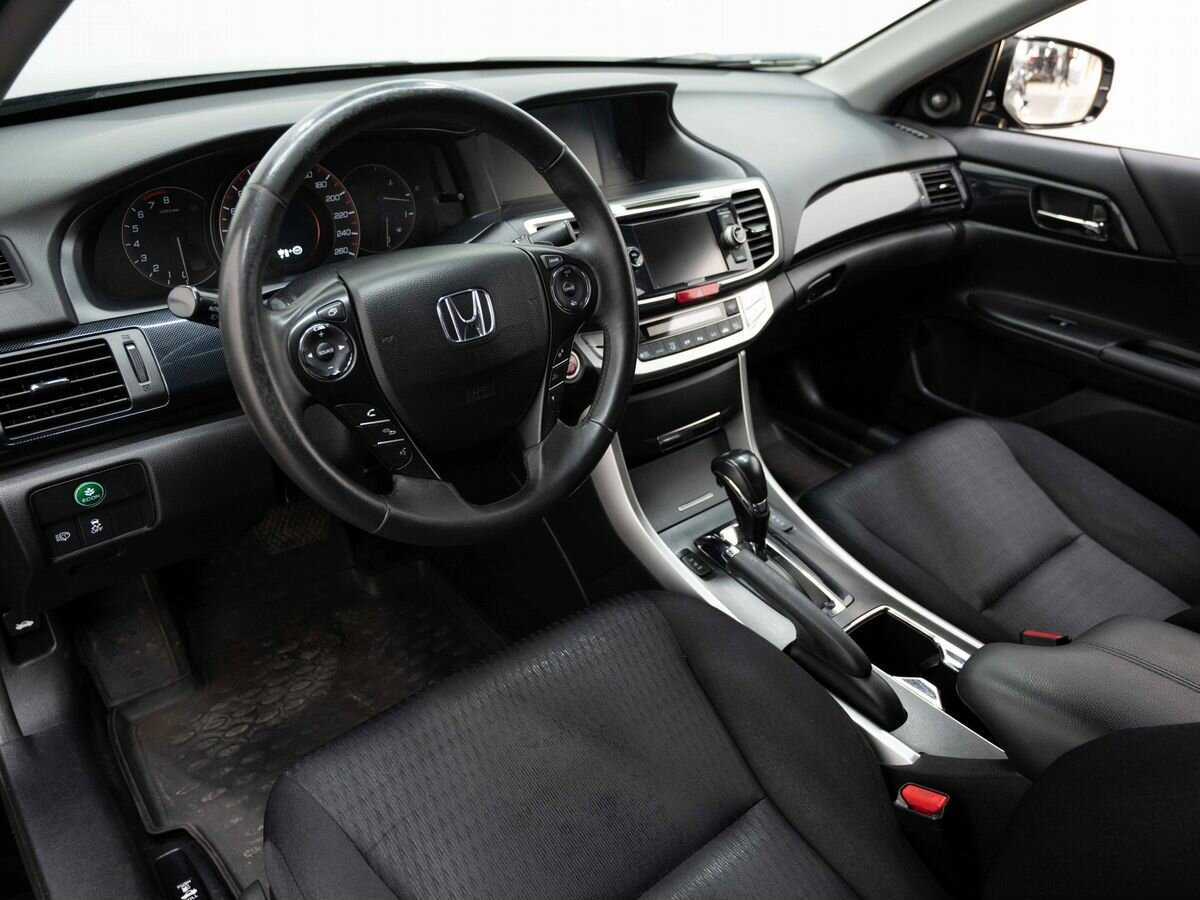 Honda Accord б/у, 2013, Автоматическая. Фото: #6
