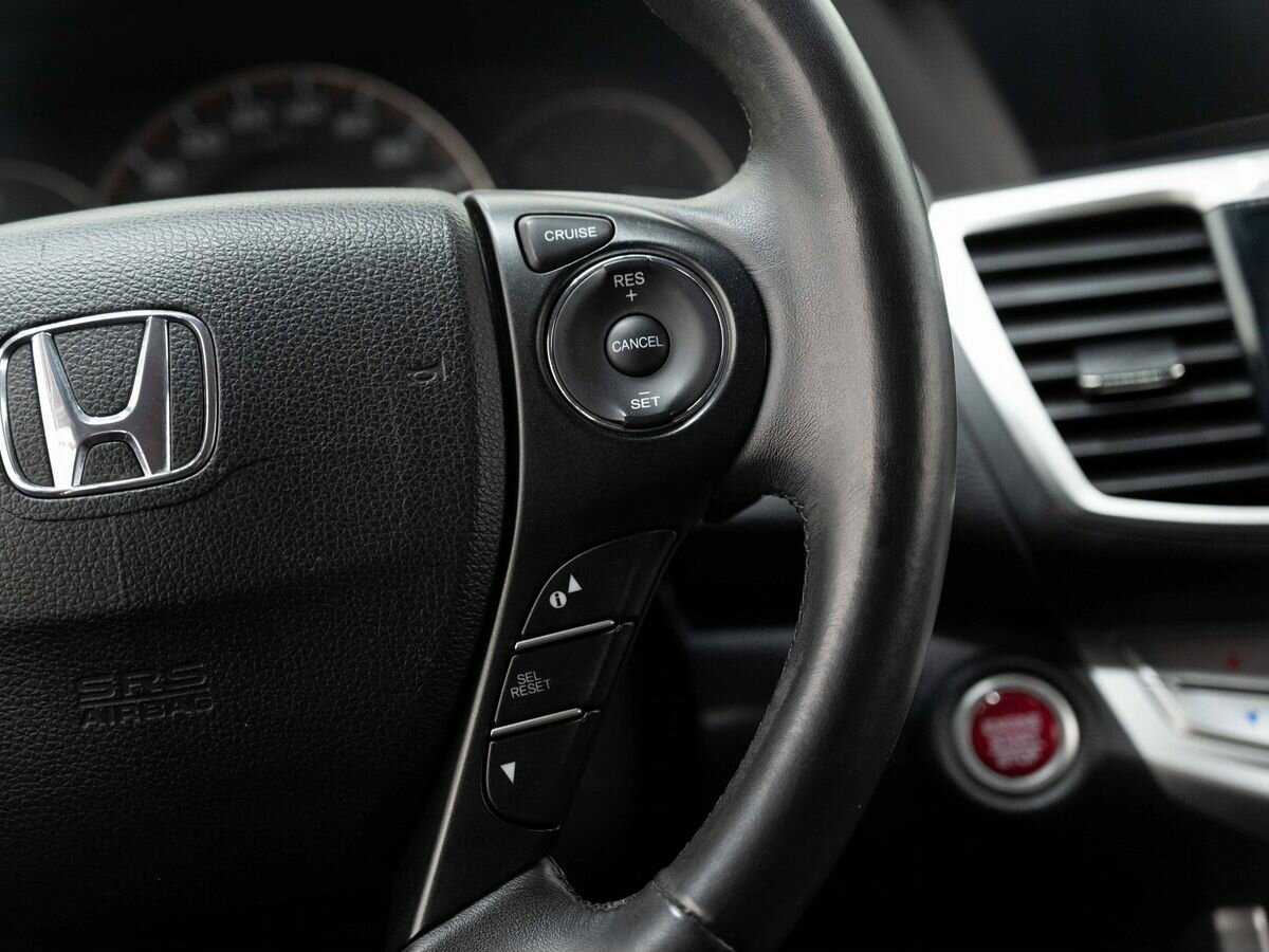 Honda Accord б/у, 2013, Автоматическая. Фото: #15