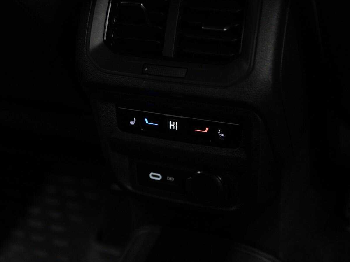 Volkswagen Tiguan б/у, 2022, Роботизированная. Фото: #9