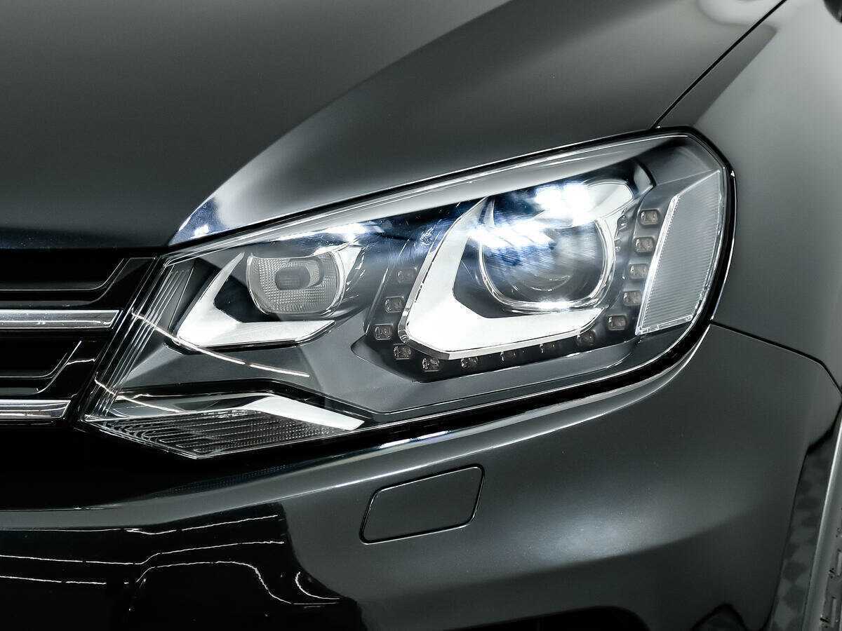 Volkswagen Touareg б/у, 2014, Автоматическая. Фото: #14