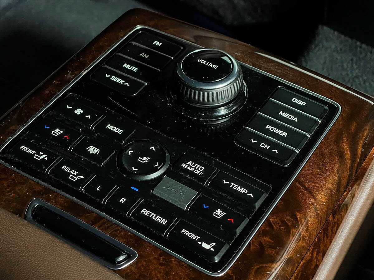 Hyundai Equus б/у, 2014, Автоматическая. Фото: #16