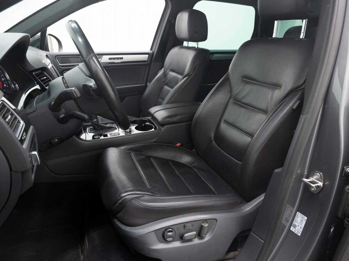 Volkswagen Touareg б/у, 2017, Автоматическая. Фото: #7