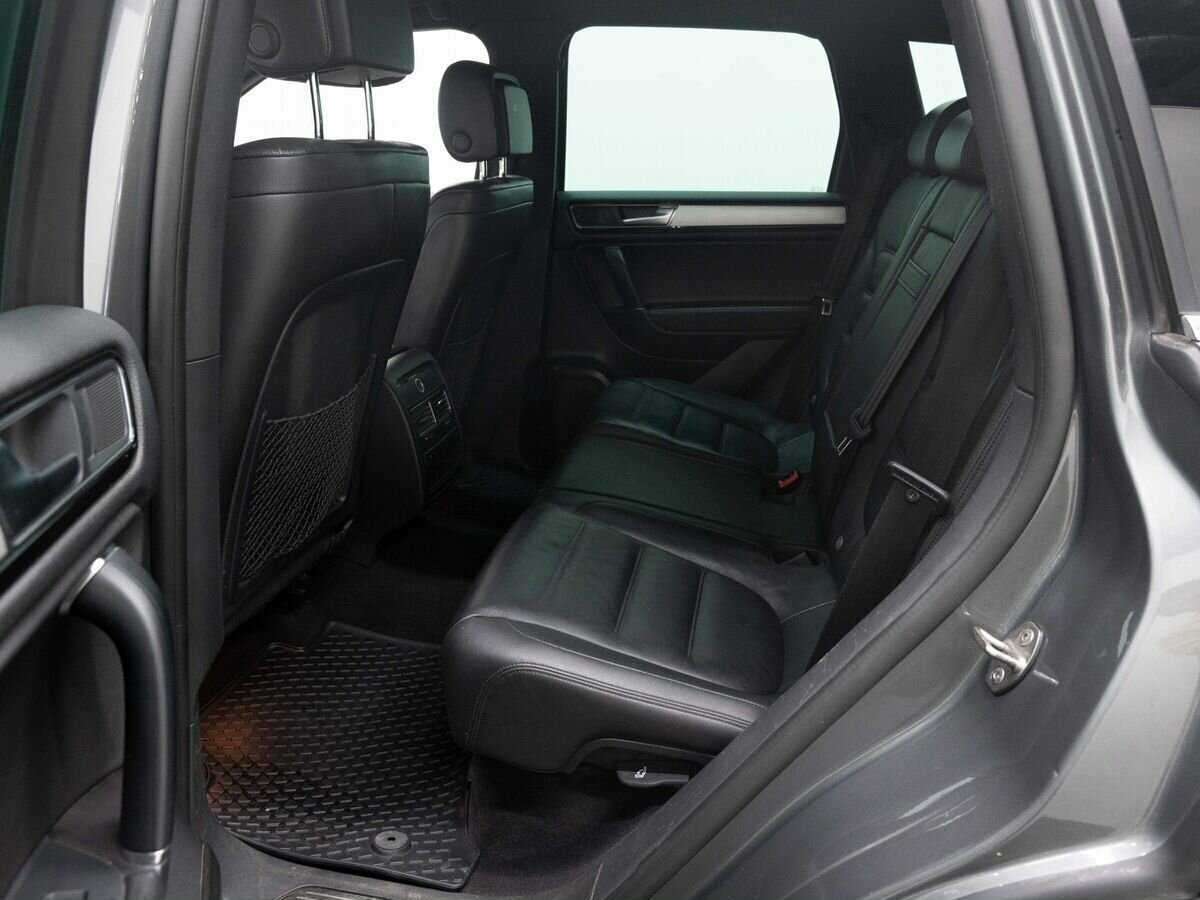 Volkswagen Touareg б/у, 2017, Автоматическая. Фото: #8