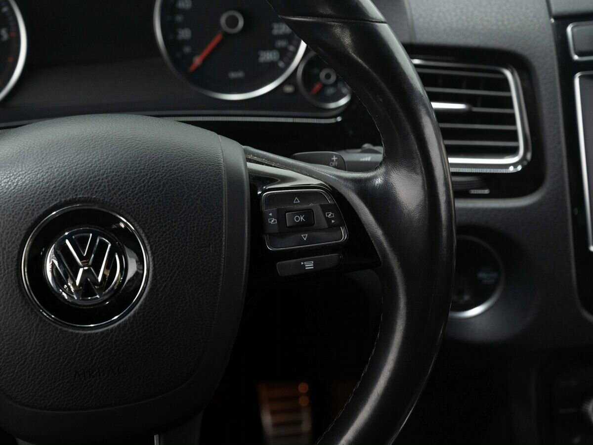 Volkswagen Touareg б/у, 2017, Автоматическая. Фото: #16