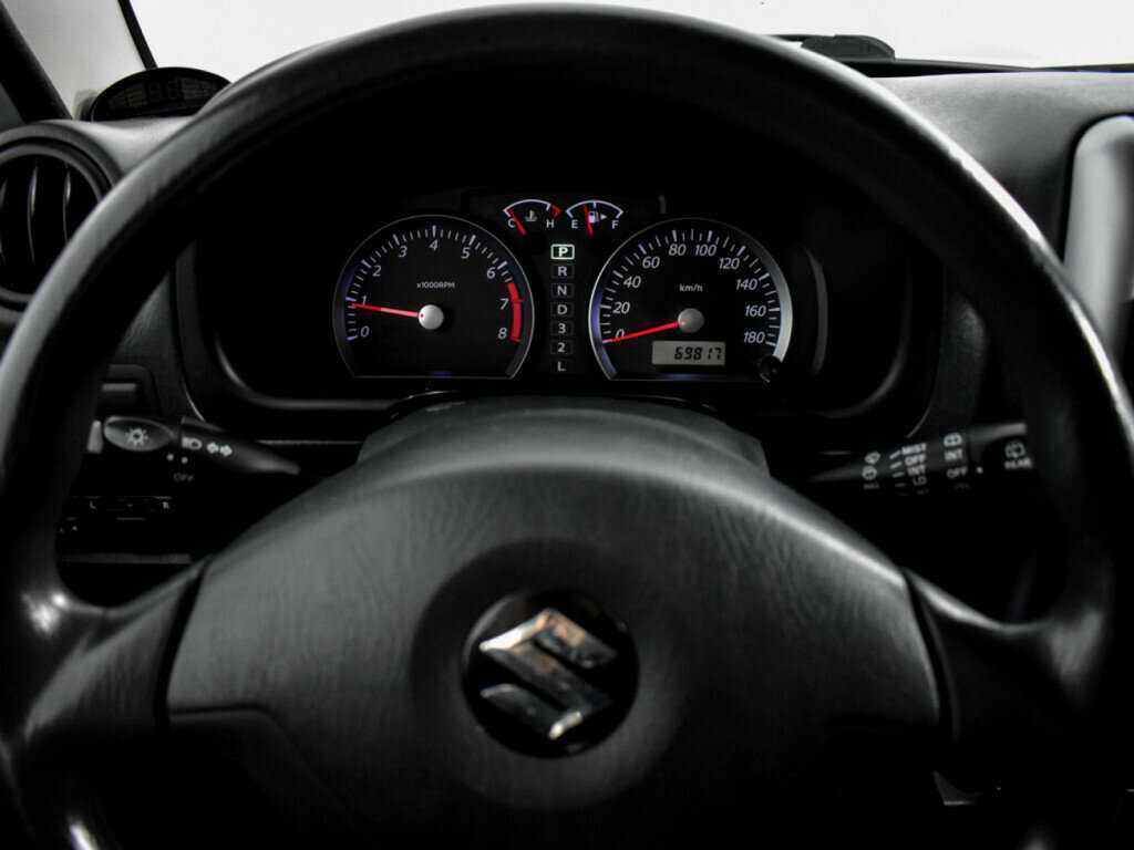 Suzuki Jimny б/у, 2014, Автоматическая. Фото: #16