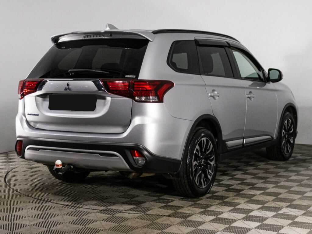 Mitsubishi Outlander б/у, 2021, Вариатор. Фото: #4