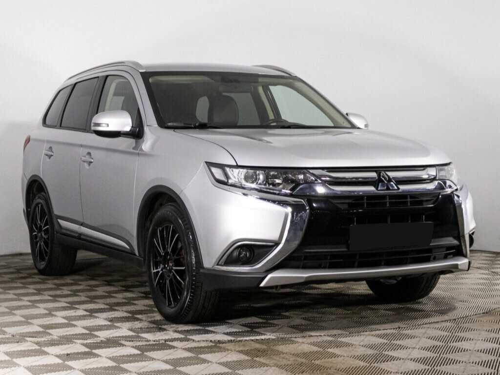 Mitsubishi Outlander б/у, 2016, Вариатор. Фото: #2