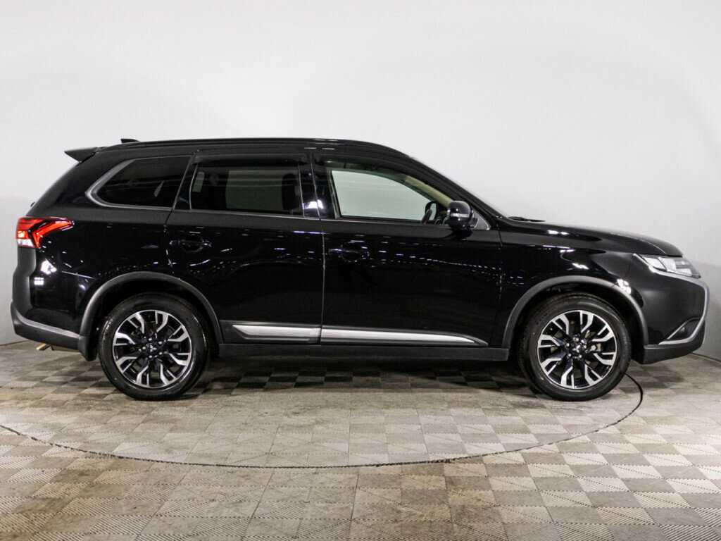 Mitsubishi Outlander б/у, 2021, Вариатор. Фото: #3