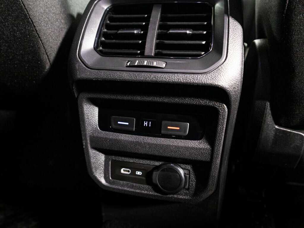 Volkswagen Tiguan б/у, 2021, Роботизированная. Фото: #18