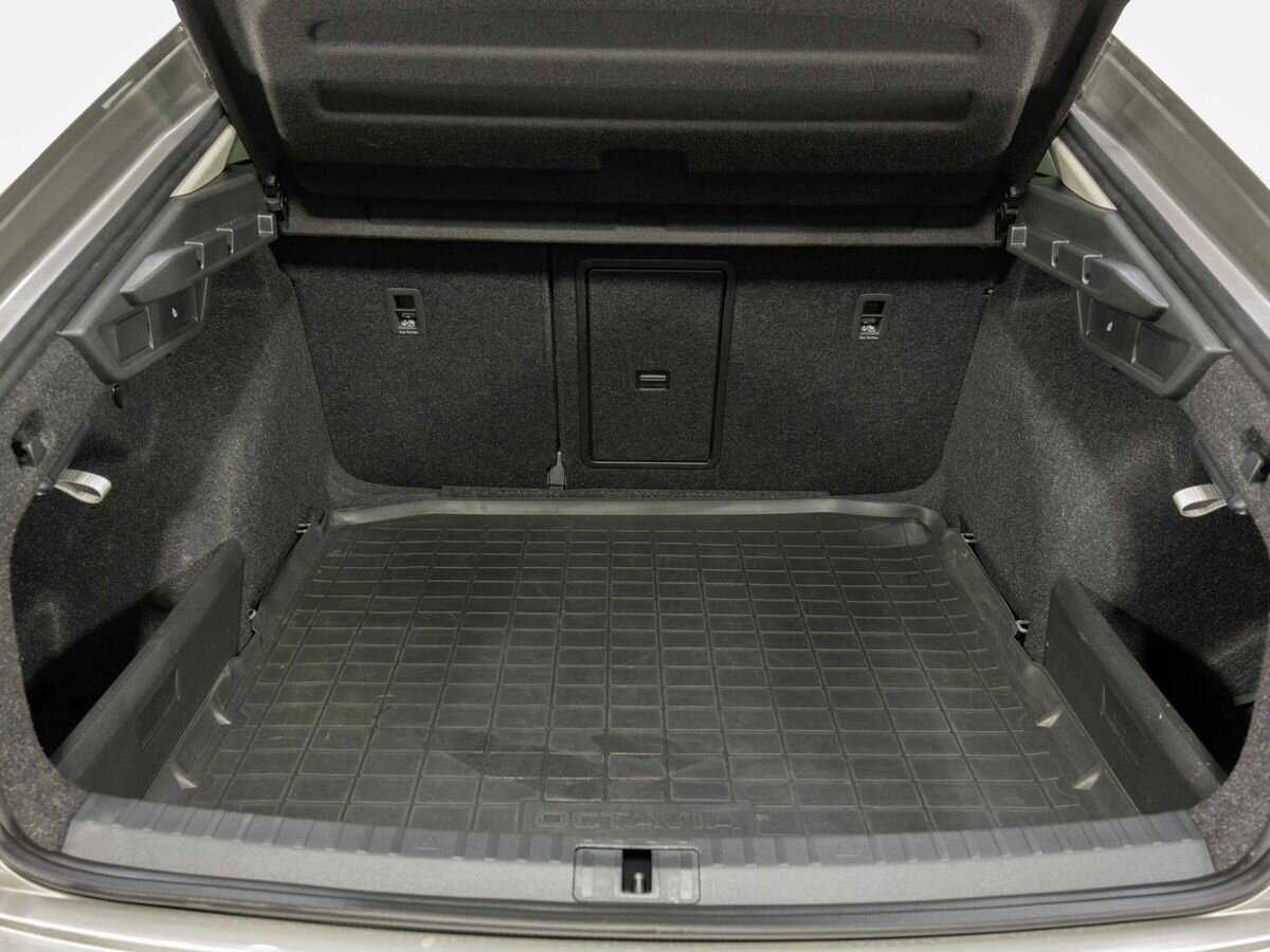 Skoda Octavia б/у, 2021, Автоматическая. Фото: #25