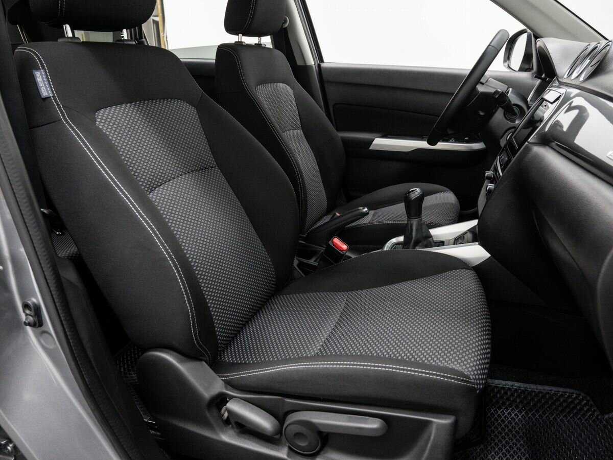 Suzuki Vitara б/у, 2015, Механическая. Фото: #8