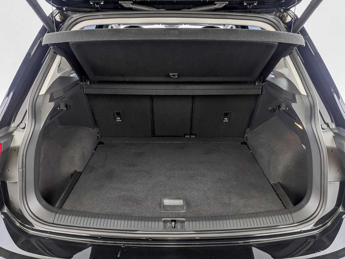 Volkswagen Tiguan б/у, 2020, Роботизированная. Фото: #9