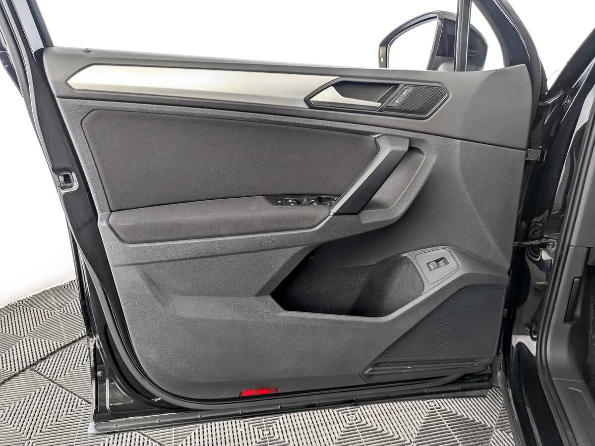 Volkswagen Tiguan б/у, 2020, Роботизированная. Фото: #18