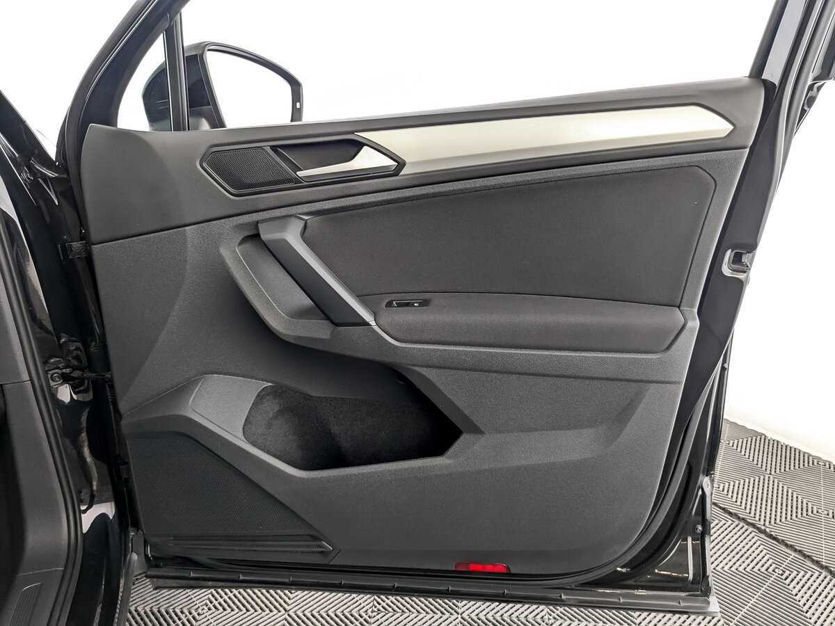 Volkswagen Tiguan б/у, 2020, Роботизированная. Фото: #23