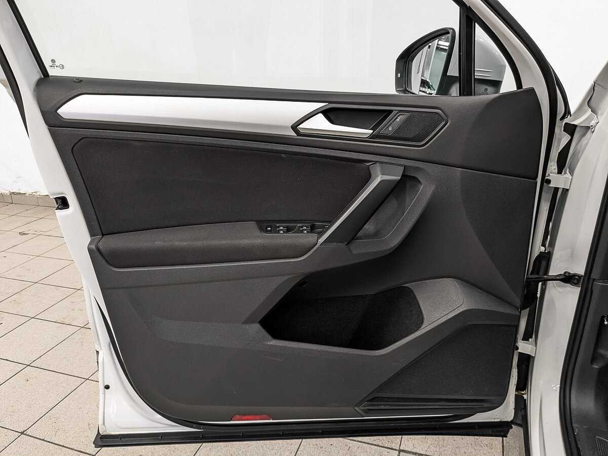 Volkswagen Tiguan б/у, 2021, Роботизированная. Фото: #18