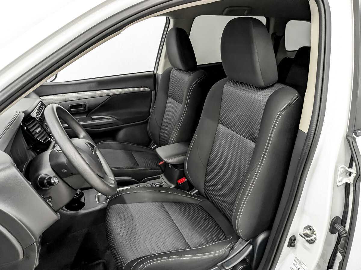 Mitsubishi Outlander б/у, 2015, Вариатор. Фото: #19