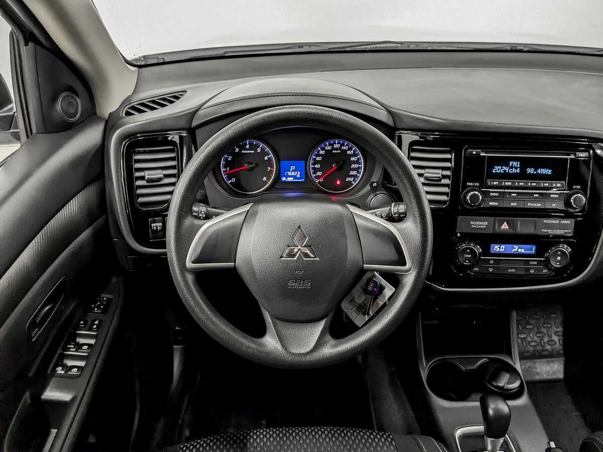 Mitsubishi Outlander б/у, 2015, Вариатор. Фото: #20