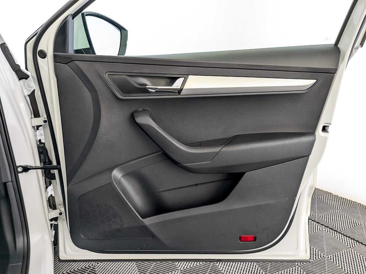 Skoda Karoq б/у, 2021, Автоматическая. Фото: #23