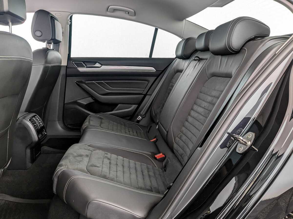 Volkswagen Passat б/у, 2021, Роботизированная. Фото: #11