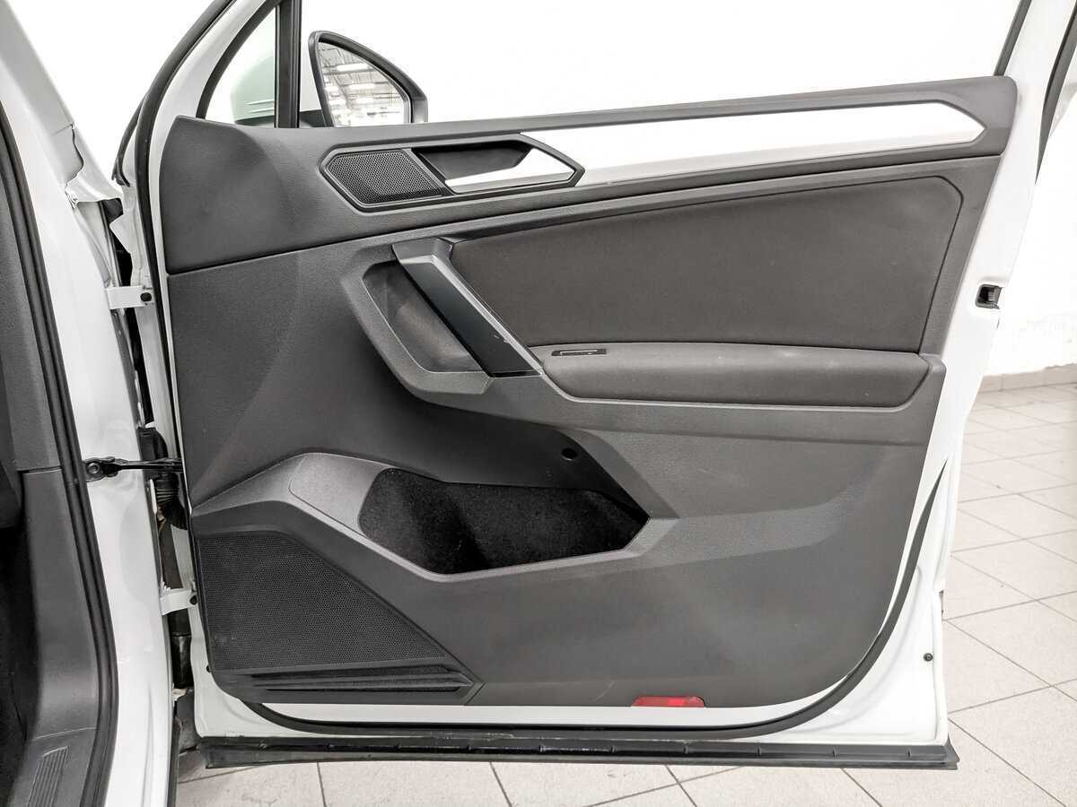 Volkswagen Tiguan б/у, 2021, Роботизированная. Фото: #23