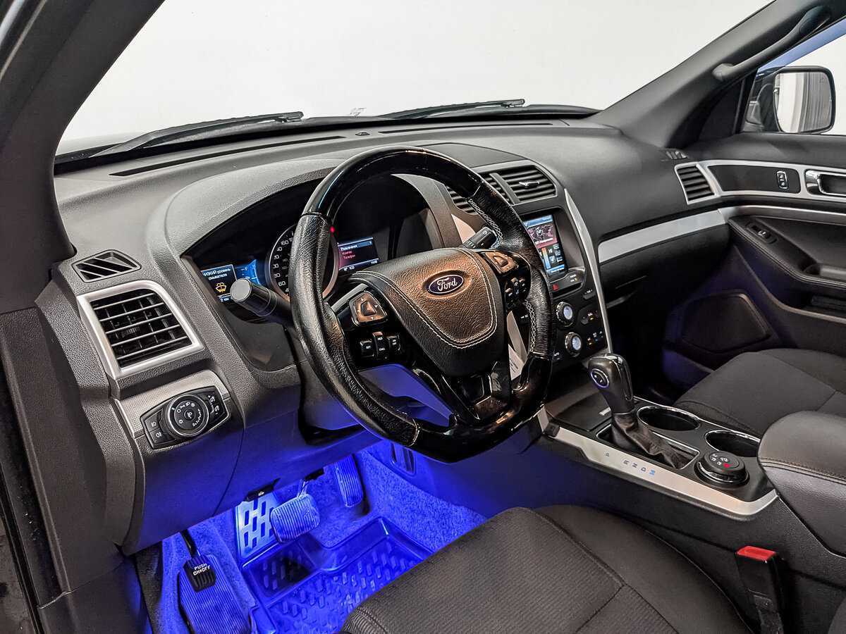 Ford Explorer б/у, 2014, Автоматическая. Фото: #14