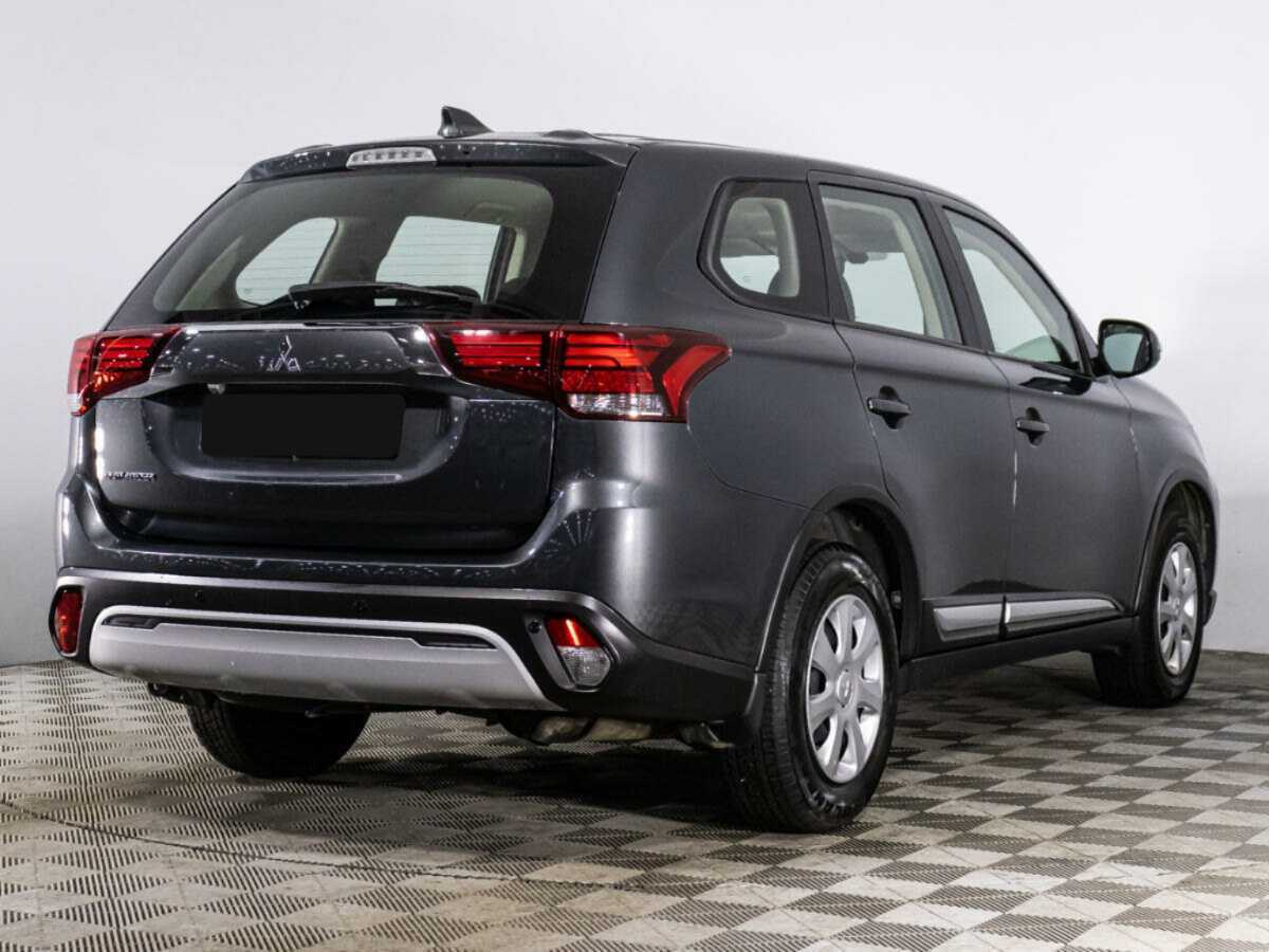 Mitsubishi Outlander б/у, 2021, Вариатор. Фото: #3
