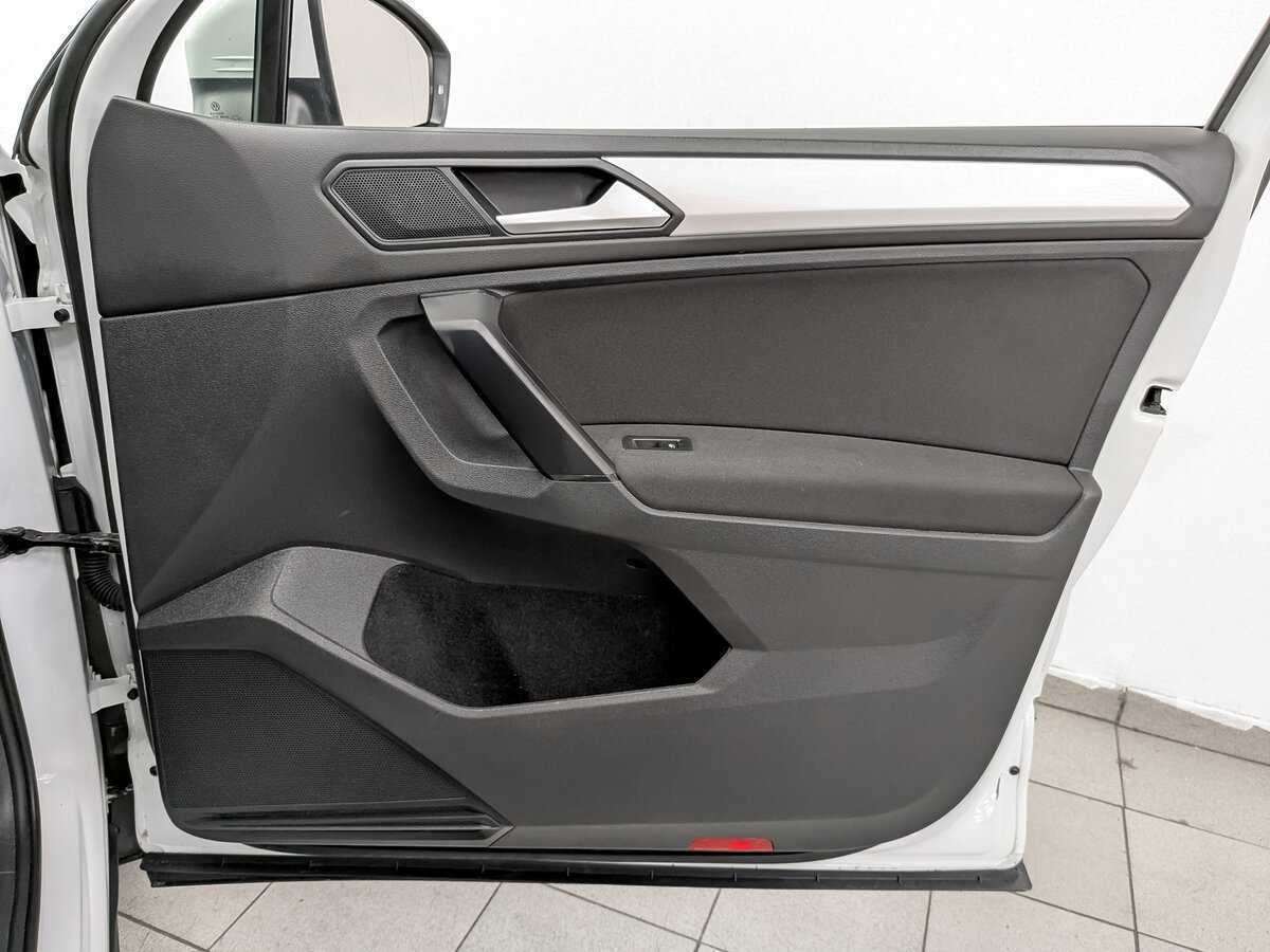 Volkswagen Tiguan б/у, 2021, Роботизированная. Фото: #22