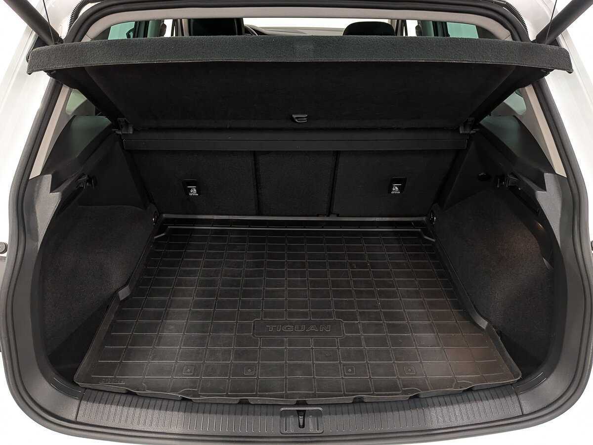 Volkswagen Tiguan б/у, 2020, Роботизированная. Фото: #9