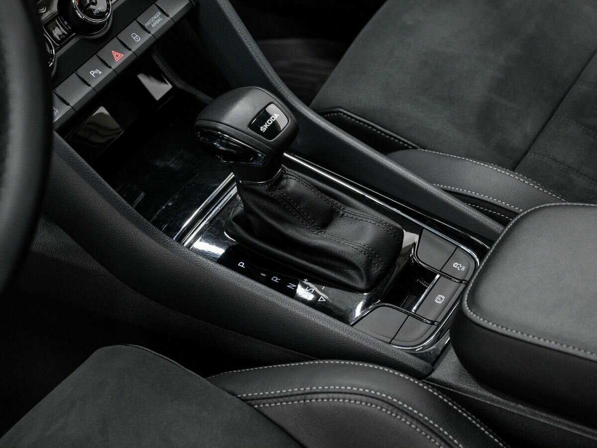 Skoda Karoq б/у, 2020, Автоматическая. Фото: #17