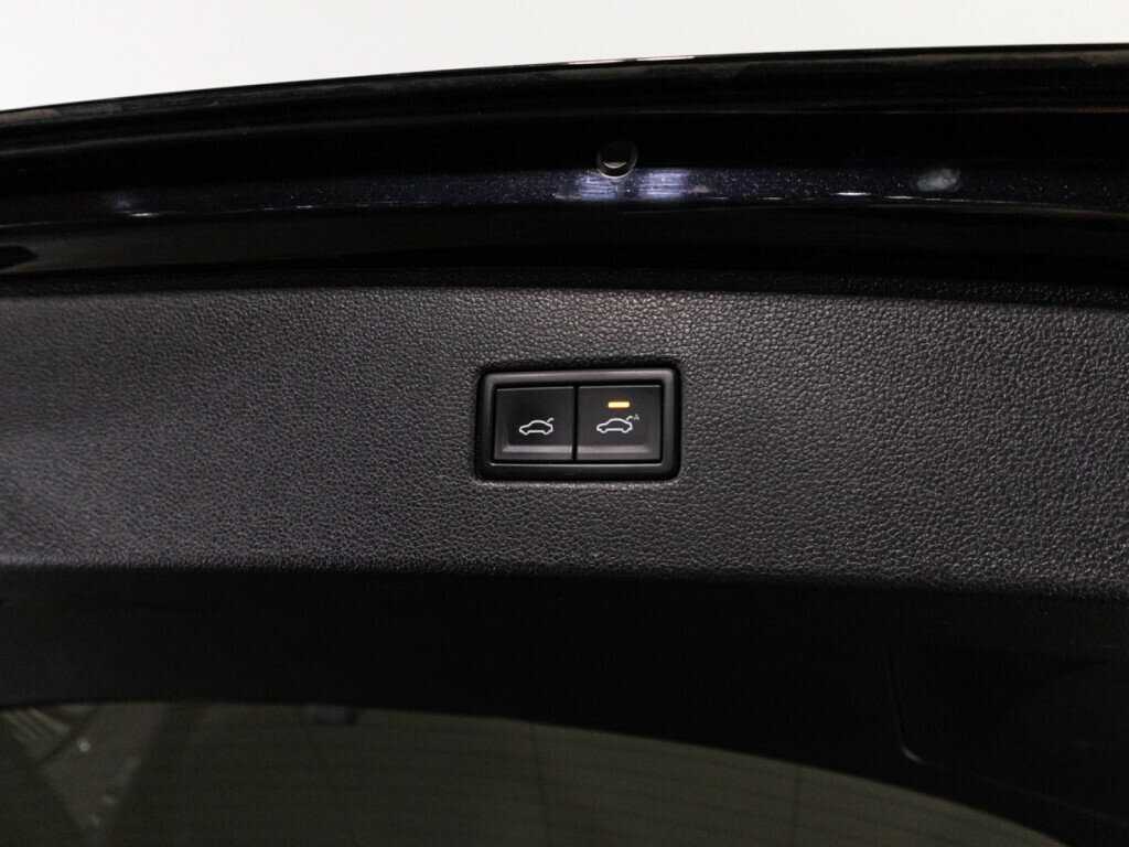 Volkswagen Tiguan б/у, 2020, Роботизированная. Фото: #15