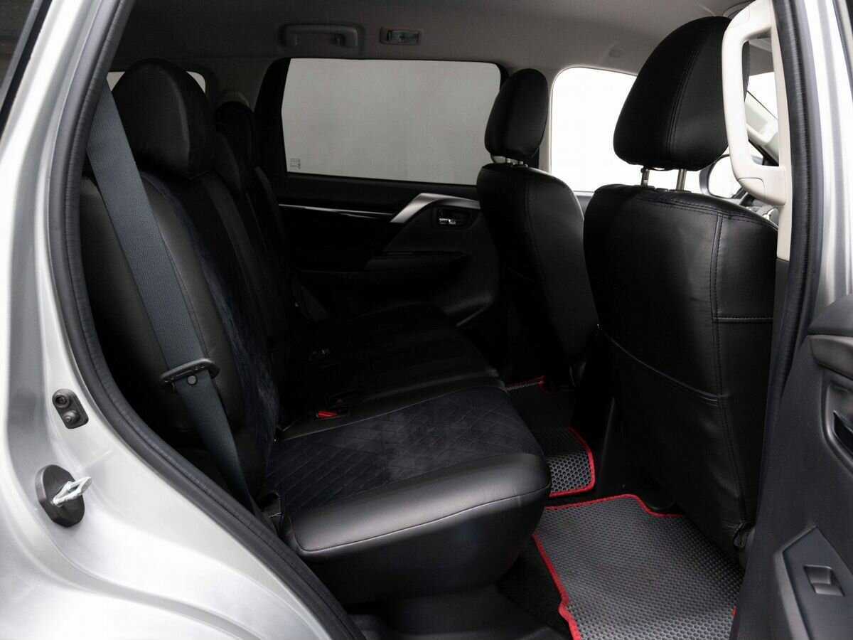 Mitsubishi Pajero Sport б/у, 2017, Механическая. Фото: #10