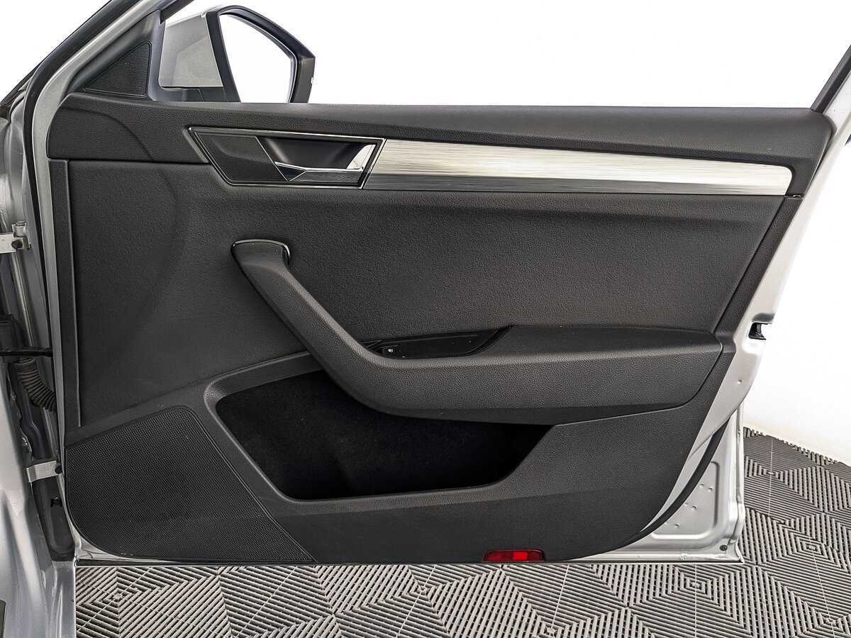 Skoda Superb б/у, 2021, Роботизированная. Фото: #21