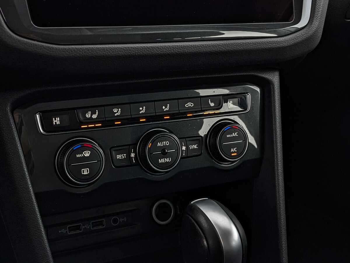 Volkswagen Tiguan б/у, 2020, Роботизированная. Фото: #25