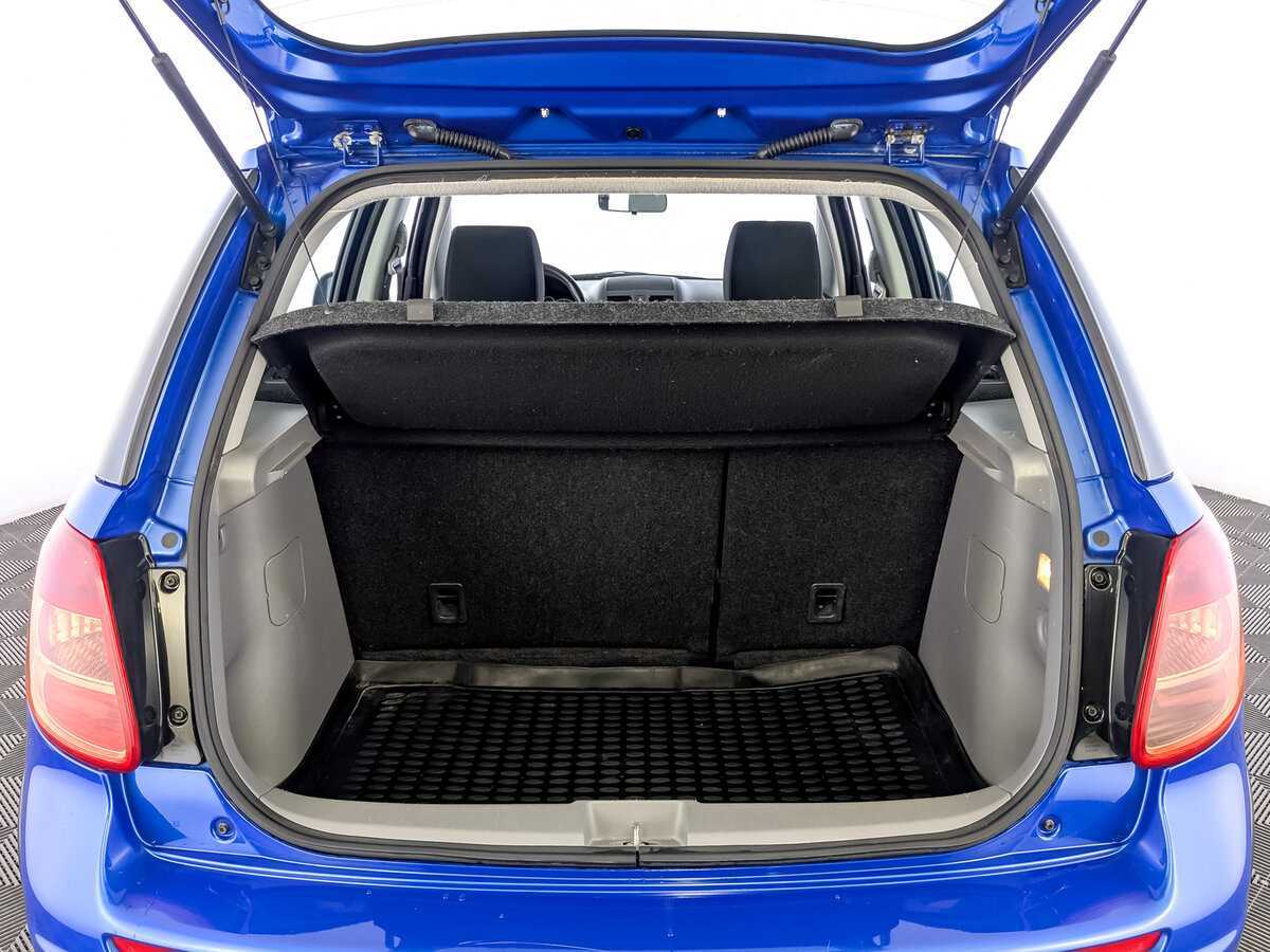 Suzuki SX4 б/у, 2012, Механическая. Фото: #9